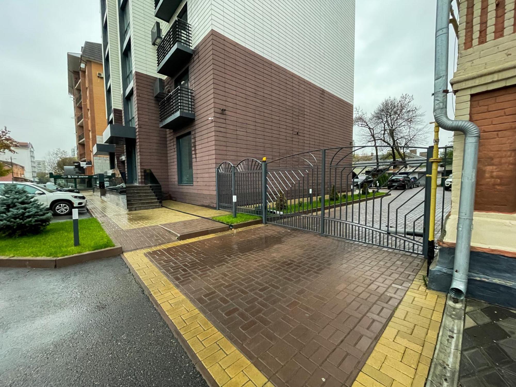 Новобудова В Центрі Біля Набережної Kremenchuk Exterior foto